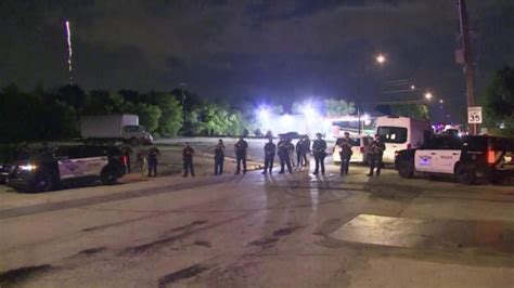 1 dead, 3 wounded after shots fired during fight inside garage in Austin